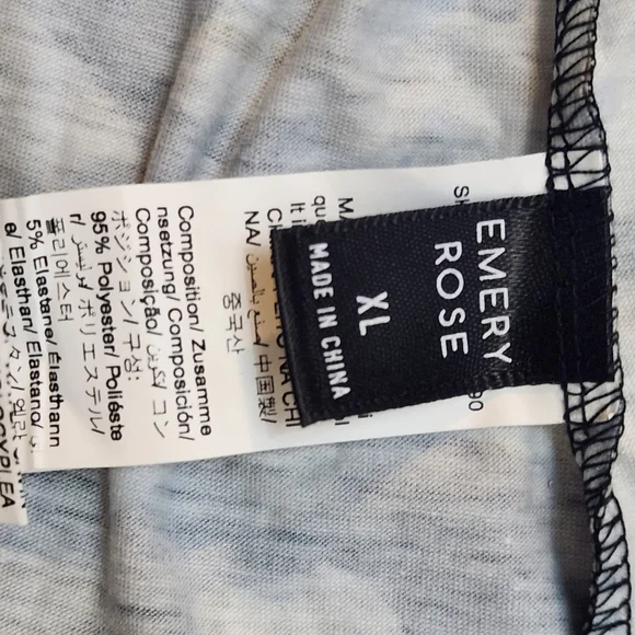 Floral V-Neck Long Sleeve Top - Picture 3 of 3